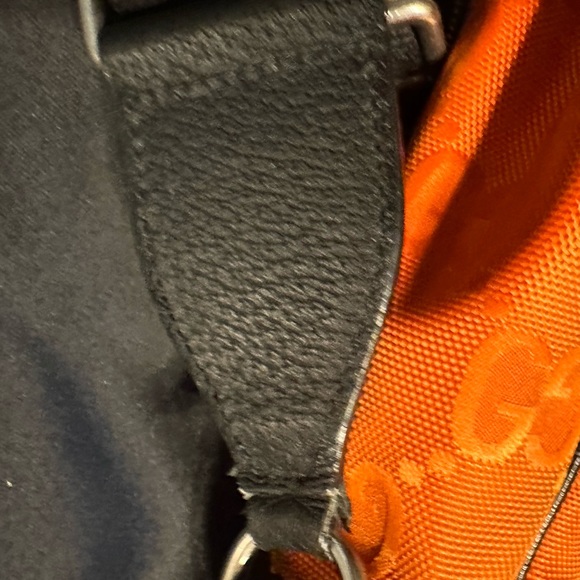 Gucci of the grid messenger bag. - Picture 8 of 11